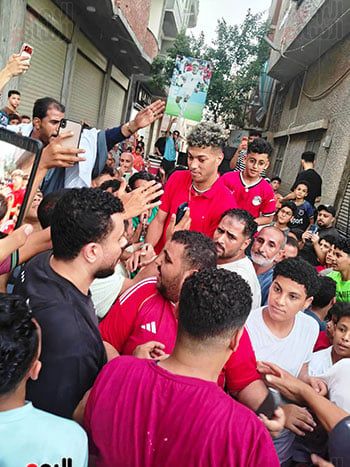 إمام-عاشور-يحتفل-مع-أهالى-السنبلاوين-(7)