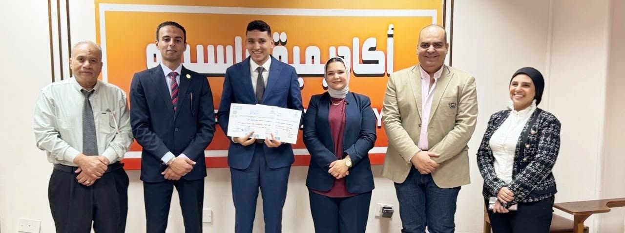 ختام دورة تدريب المدربين (4) ختام دورة تدريب المدربين (4)