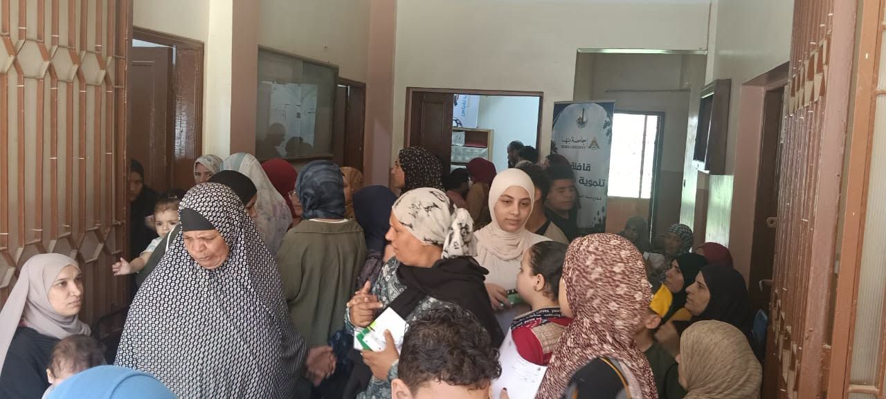 الإقبال الكبير على القافلة الإقبال الكبير على القافلة