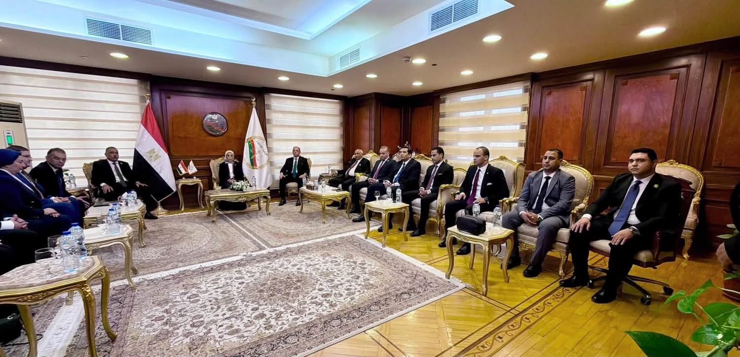 رئيسة النيابة الإدارية تستقبل مجلس إدارة نادي مستشاري الهيئة 1 رئيسة النيابة الإدارية تستقبل مجلس إدارة نادي مستشاري الهيئة 1
