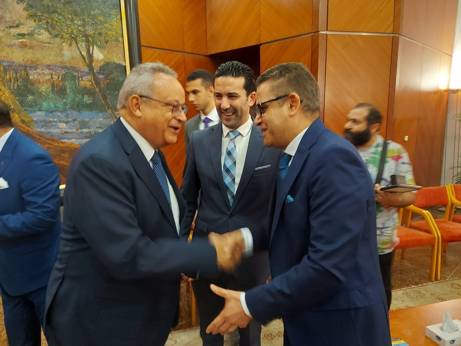 رئيس تحرير اليوم السابع يحضر حفل مكتبة الإسكندرية لتوزيع جوائز الفائزين بجائزة القراءة رئيس تحرير اليوم السابع يحضر حفل مكتبة الإسكندرية لتوزيع جوائز الفائزين بجائزة القراءة