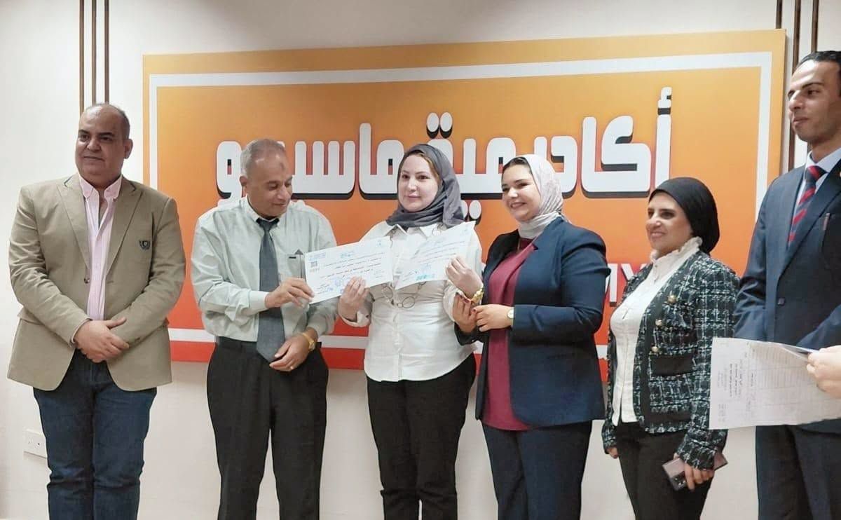 ختام دورة تدريب المدربين (2) ختام دورة تدريب المدربين (2)