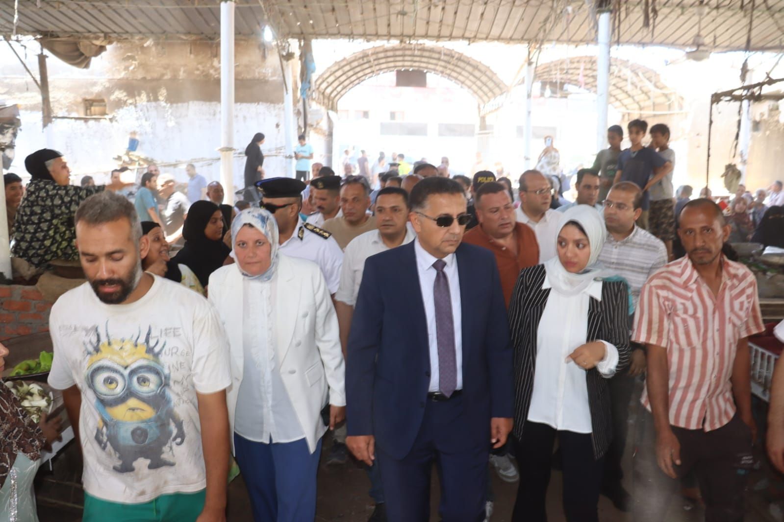 أثناء تفقد السوق أثناء تفقد السوق