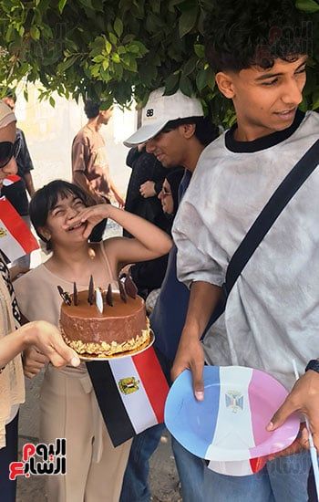 بالتورتة-والفرحة بالتورتة-والفرحة