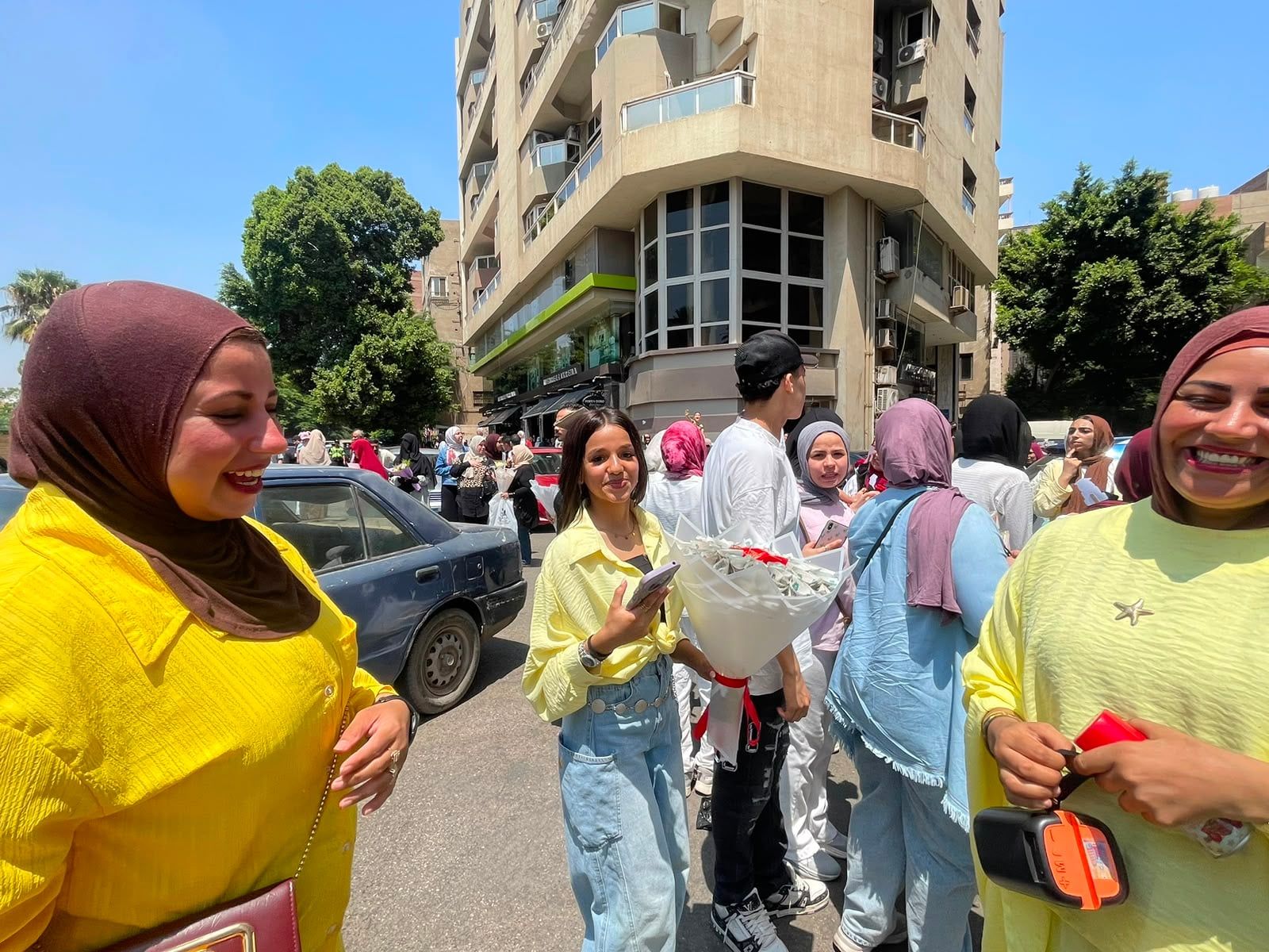 هدية لفتاة من شقيقتها في الثانوية العامة هدية لفتاة من شقيقتها في الثانوية العامة