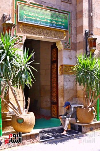 زوار مقامات وأضرحة آل البيت بالقاهرة زوار مقامات وأضرحة آل البيت بالقاهرة