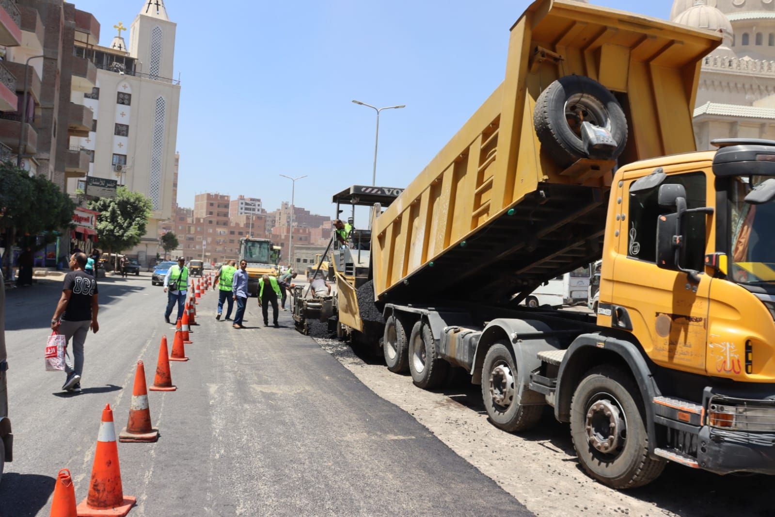 خلايا نحل بمواقع العمل خلايا نحل بمواقع العمل