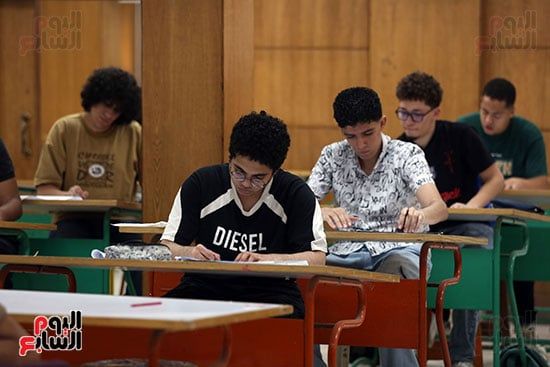 الامتحانات بفنون تطبيقية العاصمة (10) الامتحانات بفنون تطبيقية العاصمة (10)