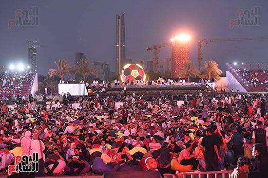 أحتفالات الفان زون قبل مباراة النهائي أحتفالات الفان زون قبل مباراة النهائي