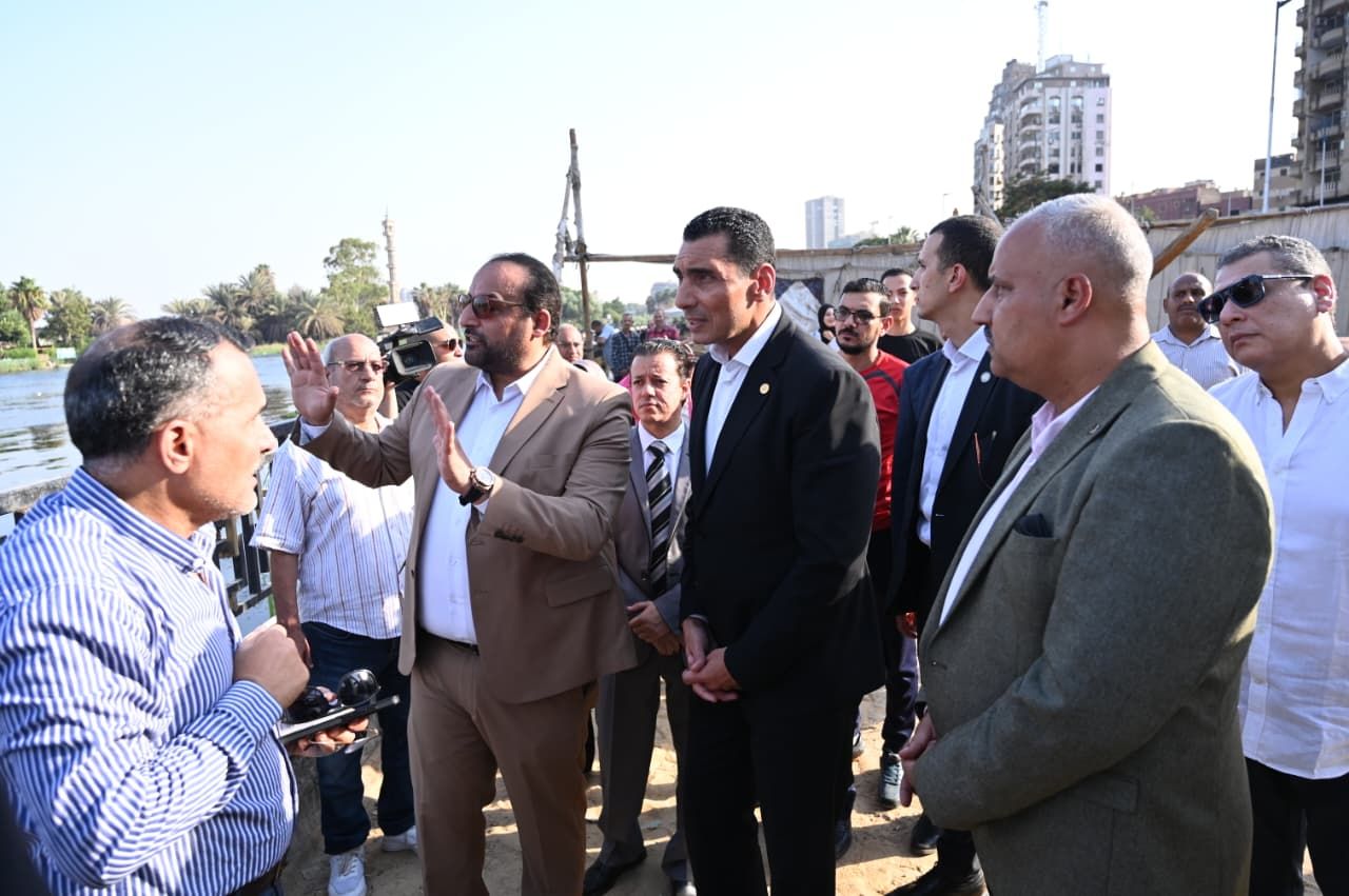 زيارة وزير الشباب والرياضة لنادى الصجفيين (7) زيارة وزير الشباب والرياضة لنادى الصجفيين (7)