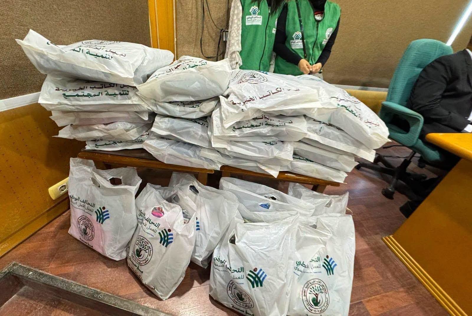 نبيل الكاتب الخيرية لتنمية المجتمع عضو التحالف الوطني تكرّم أوائل الشهادة الإعدادية (2) نبيل الكاتب الخيرية لتنمية المجتمع عضو التحالف الوطني تكرّم أوائل الشهادة الإعدادية (2)