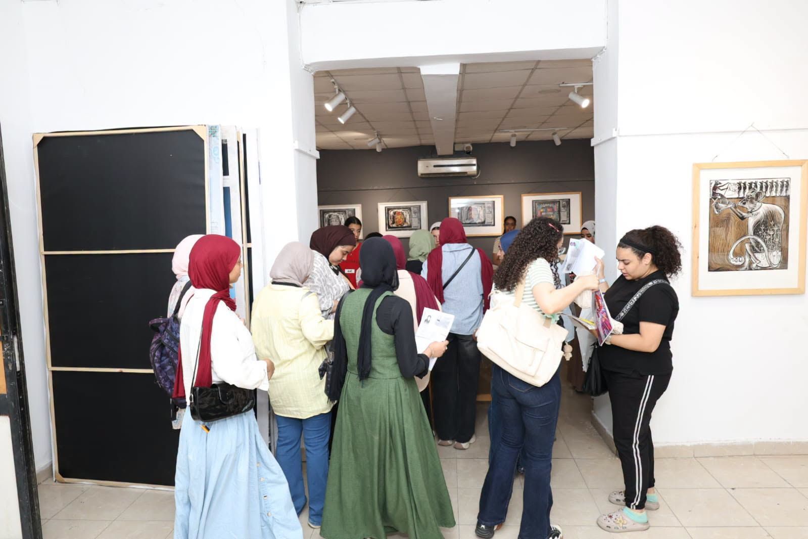 اختبارات القدرات بكلية الفنون الجميلة لفتح بوابة الإبداع أمام الطلبة اختبارات القدرات بكلية الفنون الجميلة لفتح بوابة الإبداع أمام الطلبة