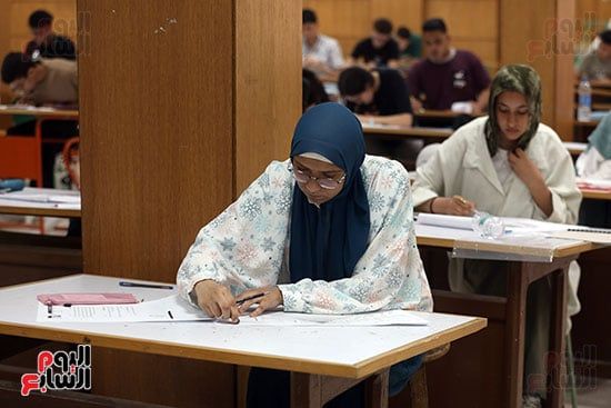 الامتحانات بفنون تطبيقية العاصمة (4) الامتحانات بفنون تطبيقية العاصمة (4)