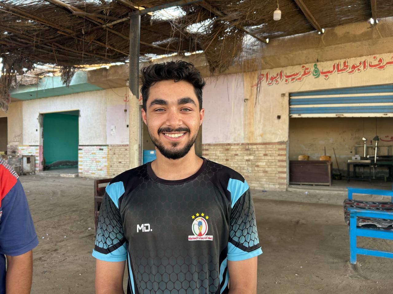 أحد العاملين بالمانجو عمار محمد إبراهيم أحد العاملين بالمانجو عمار محمد إبراهيم