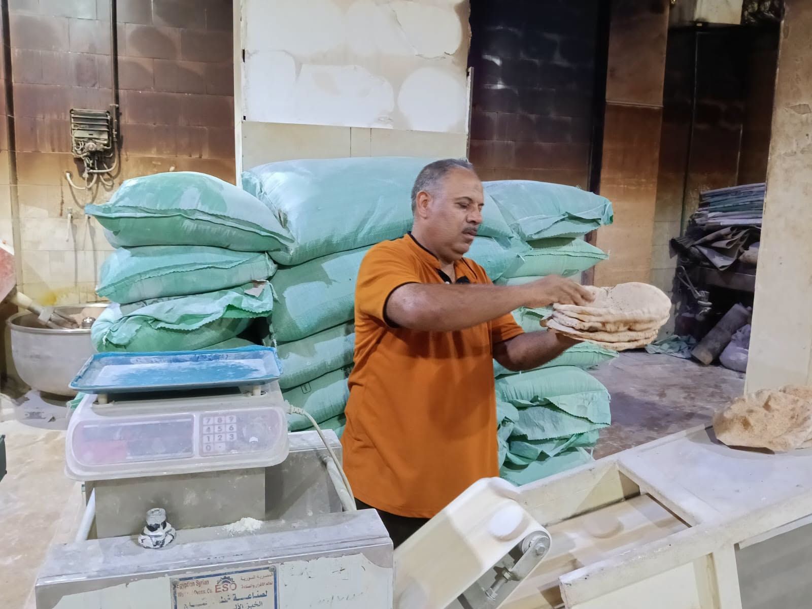 جانب من الحملة التموينية جانب من الحملة التموينية