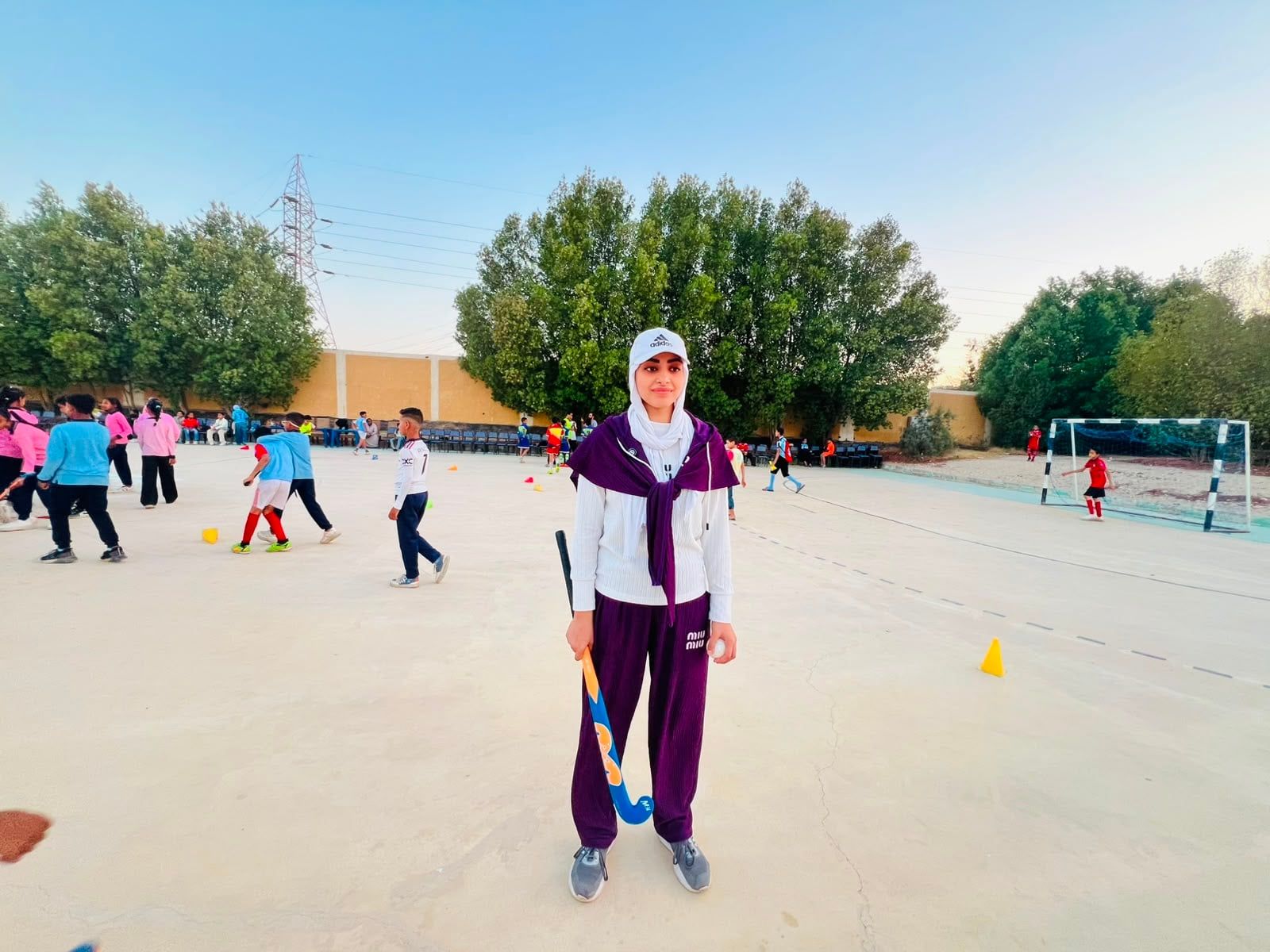 لاعبة الهوكي منه خالد لاعبة الهوكي منه خالد