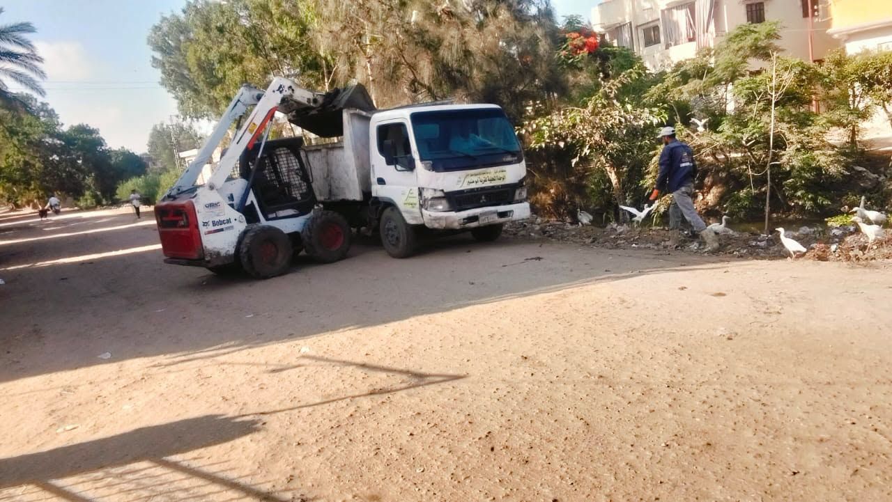 رفع المخلفات من الشوارع رفع المخلفات من الشوارع