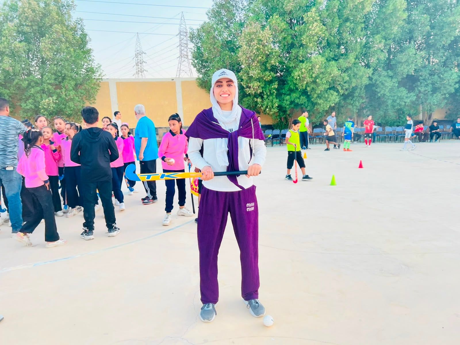 منه خالد أول لاعبة هوكي في الصعيد منه خالد أول لاعبة هوكي في الصعيد