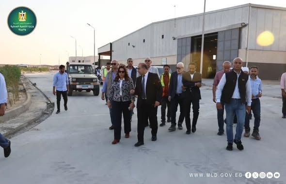 وزيرة التنمية المحلية تواصل جولاتها لتفقد المدينة المتكاملة لمعالجة المخلفات بالعاشر من رمضان وزيرة التنمية المحلية تواصل جولاتها لتفقد المدينة المتكاملة لمعالجة المخلفات بالعاشر من رمضان
