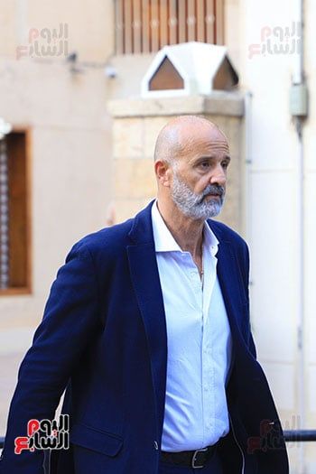 إيمن عزب في عزاء هاني شنودة إيمن عزب في عزاء هاني شنودة