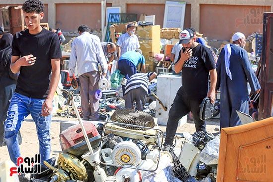انواع كثيرة من الخردة انواع كثيرة من الخردة