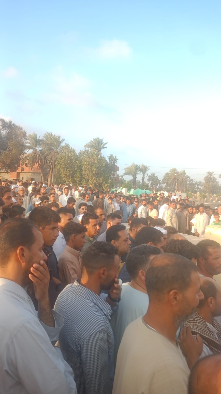 تشييع (2) تشييع (2)
