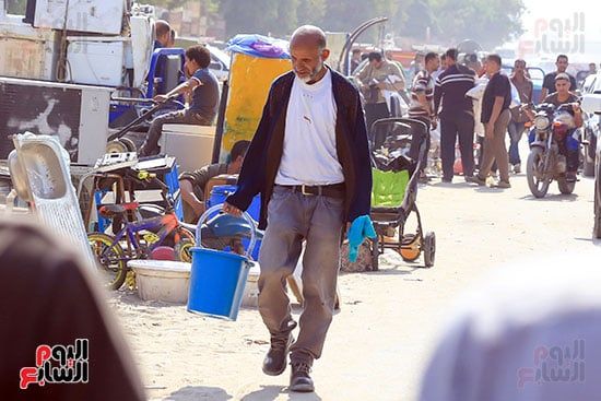 الخردة في سوق الجمعة الخردة في سوق الجمعة