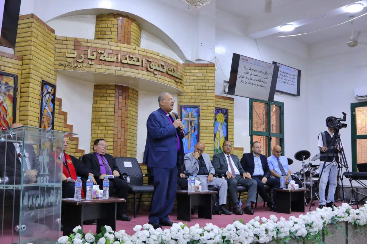 حديث الدكتور القس أندريه زكى حديث الدكتور القس أندريه زكى