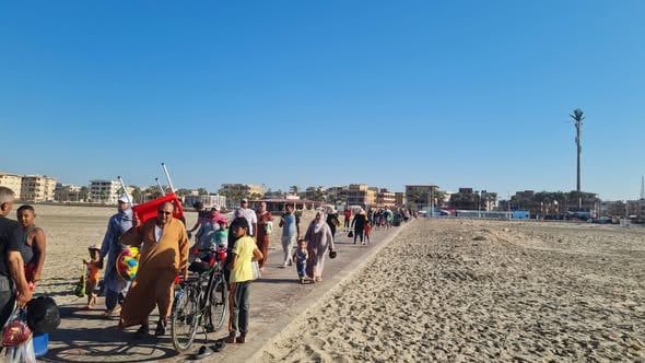 انشاء 20 مشاية لتسهيل وصول المصيفين للبحر بمصيف بلطيم انشاء 20 مشاية لتسهيل وصول المصيفين للبحر بمصيف بلطيم