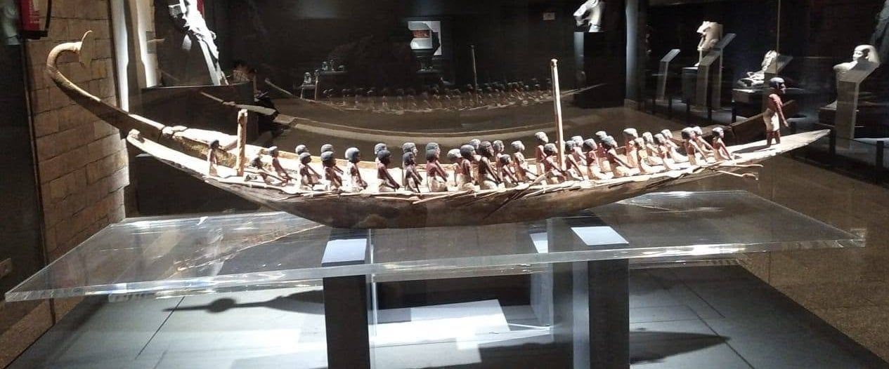 القوارب في مصر القديمة دبت استخدمت منذ آلاف السنين القوارب في مصر القديمة دبت استخدمت منذ آلاف السنين