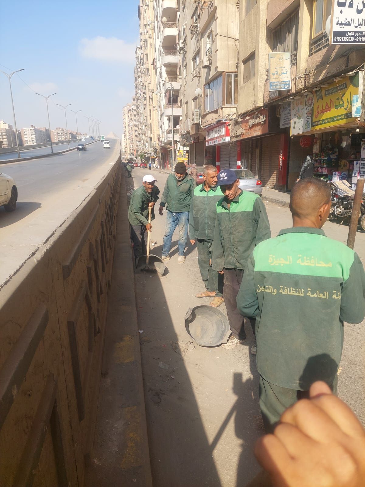 رفع مستوى النظافة بشارع ترسا (1) رفع مستوى النظافة بشارع ترسا (1)