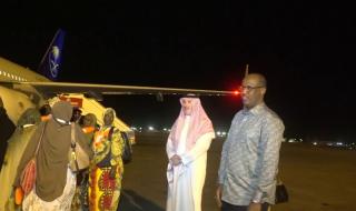 نائب سفير المملكة لدى جيبوتي يودع الفوج الأول من الحجاج