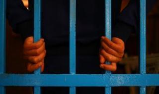حبس طالب وعامل بمخبز لاتهامهما بالإتجار فى العملة بالخليفة 4 أيام