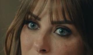 مسلسل
فن
الحرب
الحلقة
21..
ياسمين
اختارت
الانتقام
والعصابة
كلها
في
خطر