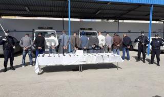 توقيف
5
أشخاص
أنشؤوا
عصابة
أحياء
واعتدوا
على
رجال
الدرك
في
الحميز