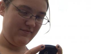 هل
      أصبح
      الشباب
      دون
      الـ25
      من
      العمر
      أقل
      سعادة
      من
      قبل؟