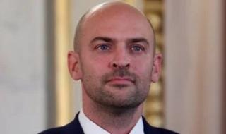 فرنسا تدعو لحماية حرية الملاحة عالميا وتحذر من تداعيات إغلاق مضيق هرمز