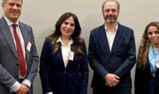 وزيرة
الإسكان
تبحث
مع
شركة
بريطانية
فرص
التعاون
فى
مجالات
التخطيط
العمرانى