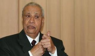 عاطلان
وراء
سرقة
منزل
الدكتور
عاطف
عبيد
رئيس
الوزراء
الأسبق
بالدقي