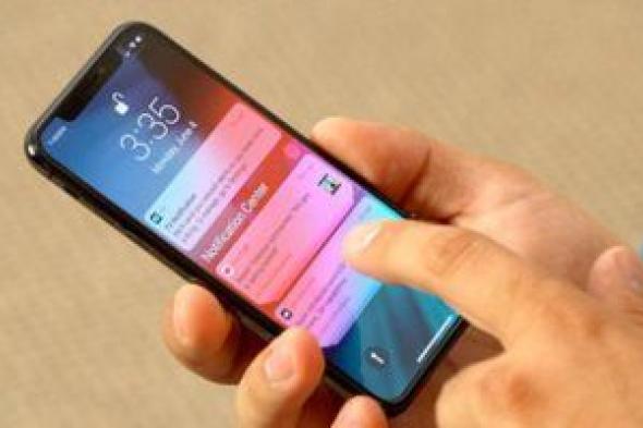 أبل تستوحى ميزة أمان جديدة لـiPhone 13 من فيروس كورونا