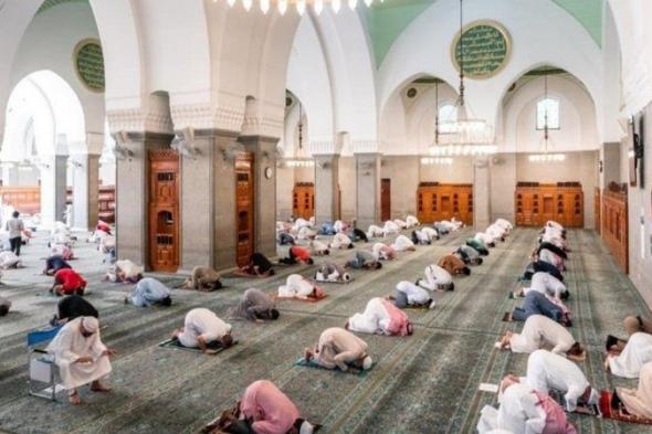 مع استمرار الجائحة.. 8 دول عربية تسمح بصلاة التراويح في المساجد