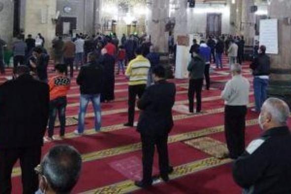 بدء صلاة التراويح بمسجد أبو العباس في الإسكندرية تحت إجراءات احترازية مشددة