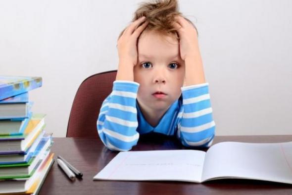 عودة المدارس.. 7 نصائح تساعد طفلك على أداء واجباته المدرسية