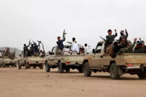 أول رد عسكري حوثي على غارات التحالف العربي التي استهدفت مطار تعز الدولي