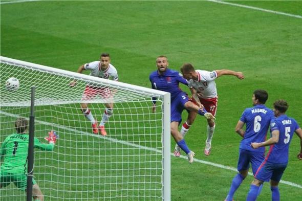فيديو | هاري كين يسجل وليفاندوفسكي يصنع في تعادل بولندا القاتل مع إنجلترا في تصفيات كأس العالم
