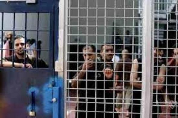 نادي الأسير: الاحتلال أصدر 12 ألف أمر اعتقال إداري خلال 9 أعواماليوم الأربعاء، 25 يناير 2023 11:04 مـ   منذ 40 دقيقة