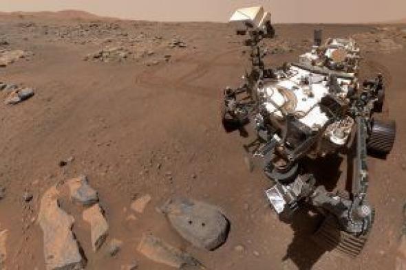 مركبة "كيوريوسيتي" تكتشف صخرة غريبة على سطح المريخ