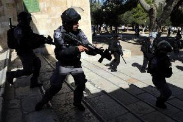 إصابة مصور صحفى بالرصاص والعشرات بالاختناق فى مواجهات مع قوات الاحتلال بنابلس