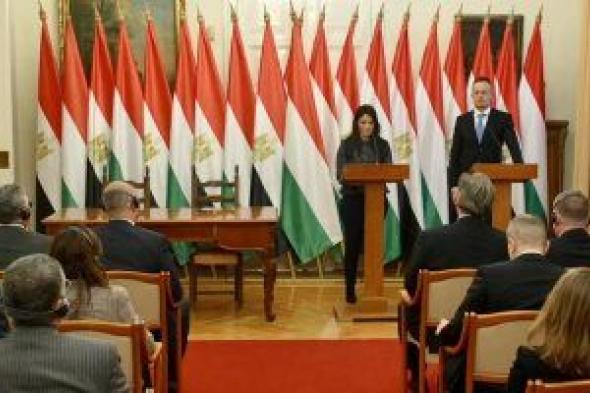 اللجنة المصرية المجرية توقع مذكرتى تفاهم لتبادل الخبرات بمجال التعاون الدولى