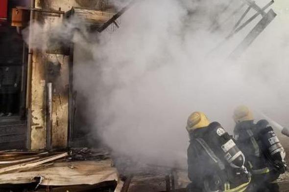 «مدني الأحساء» يخمد حريقًا بمحل تجاري دون وقوع إصابات